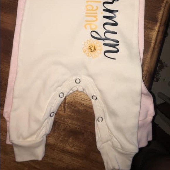 Personalized Infant Sets - Picture 6 of 10
